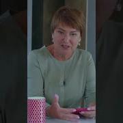 Дочка Мирится
