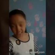Как Девушки Чихают Перед Парнями Как Девушки Чихают Перед Своими