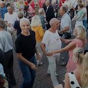 Я Верю В То Что Есть Любовь На Свете Есть