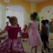 Всех Друзей Мы Собираем В Хоровод