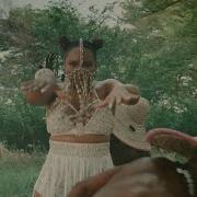 Yami Alade Dancina