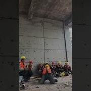 Строитель Танцует Лучше Профессионала