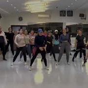 Pretty Vibe Gina Wonder Tommy Ezedunor Zumba Zumba With Area Fitness Member
