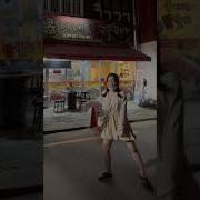 화려한 조명이 나를 감싸네