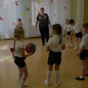Веселая Игра С Мячом На Спортивном Празднике В Детском Саду