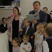 Слева Улыбаются Справа Улыбаются