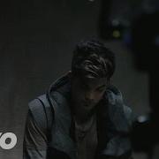 Adam Lambert Never Close Our Eyes Unplaggd