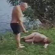 Мужик Упал В Реку