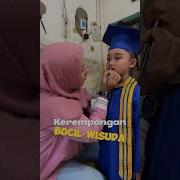 Bocil Baju Biru Sama Kknya