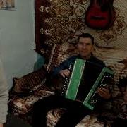 Рос На Опушке Рощи Клён