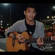 Tetap Disini By Tri Suaka