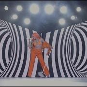 Ava Max Salt Live Performance