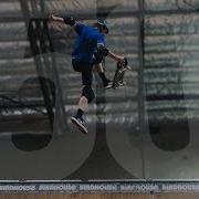 Skate Tony Hoc