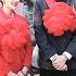 她本是21世紀女拳王 一睜眼穿成70年代被逼婚的軟柿子 重拳出擊教訓黑心父母 嫁給霸道軍長 拳打白蓮花智斗繼母 從契約婚姻到雙向救贖 把軍長馴服的死心塌地 小日子紅火又精彩 甜宠