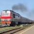Тепловоз ТЭП70БС с литерным поездом проезжает станцию ржд поезд Train Railway тэп70бс питер