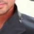 Luis Fonsi Corazón Multicolor