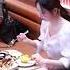 雅英吃炸雞 好像很好吃 20241108 Hbc炸雞一日店長 李雅英 이아영 Funbonangels Cheerleader Yyyoungggggg
