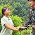 After A Long Journey Dad And Phuong Vy Were Happy To Meet After Many Days Away From Home